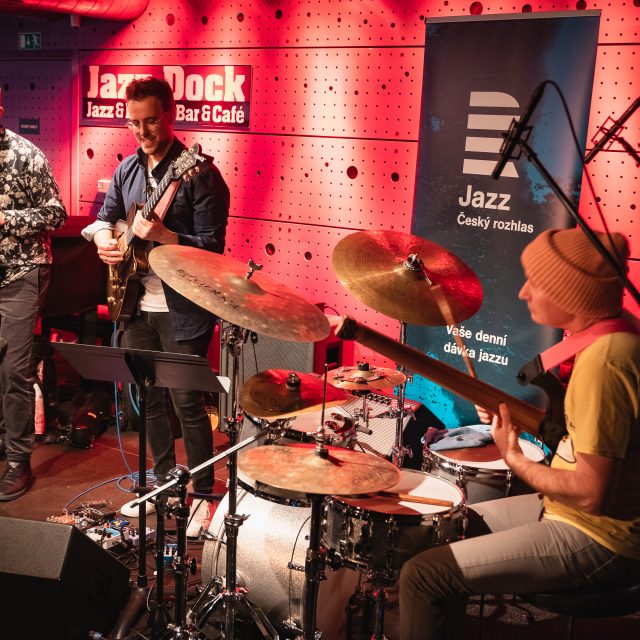 Zleva Will Vinsom,  Gilad Hekselman,  Nate Wood | foto: Jiří Šeda